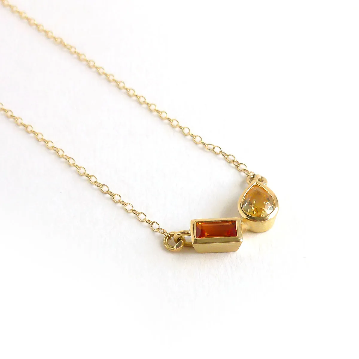 18ct gold yellow and orange sapphire necklace