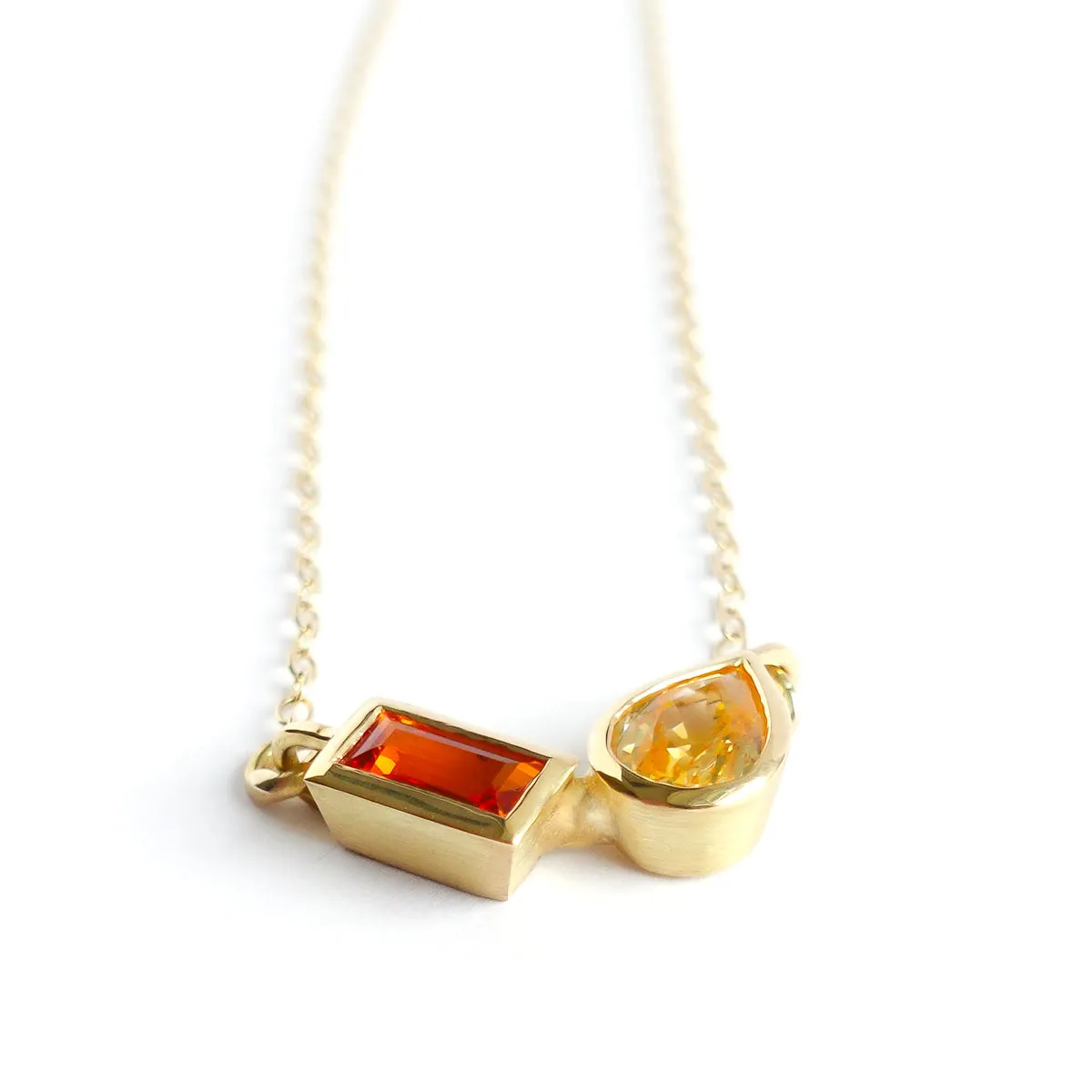 18ct gold yellow and orange sapphire necklace