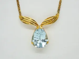 19.57ct Natural Pear Light Blue Topaz Station Pendant Chain 18k Gold