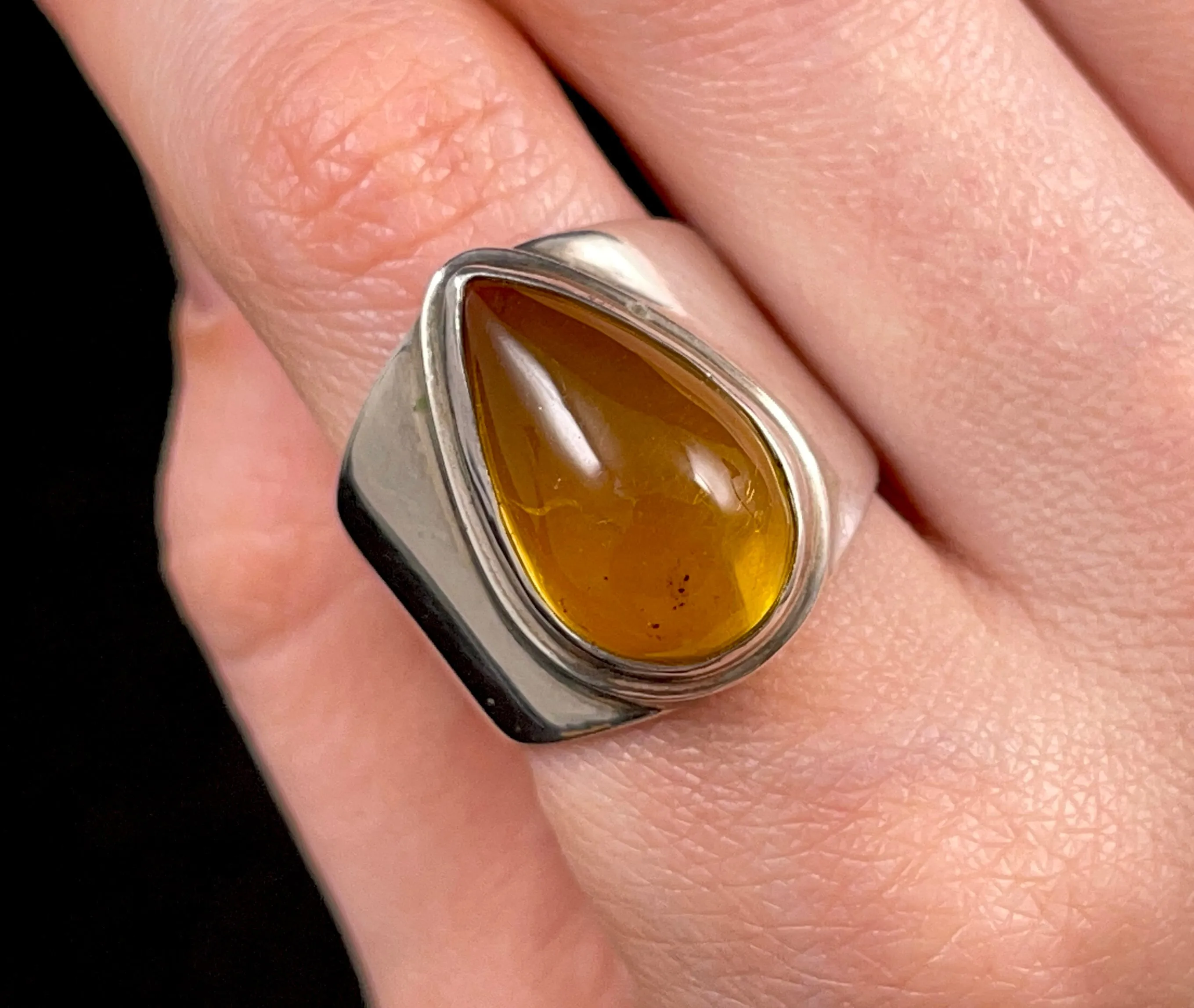 AMBER Ring - Sterling Silver, Flawless AAA, Size 9 - Amber Stone, Crystal Ring, Handmade Jewelry, Healing Crystals and Stones, 52648