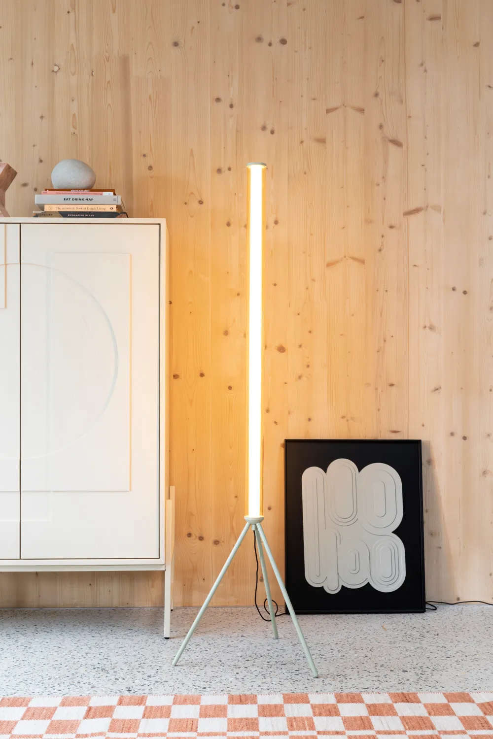 Beige Metal Tripod Floor Lamp | Zuiver Scotty