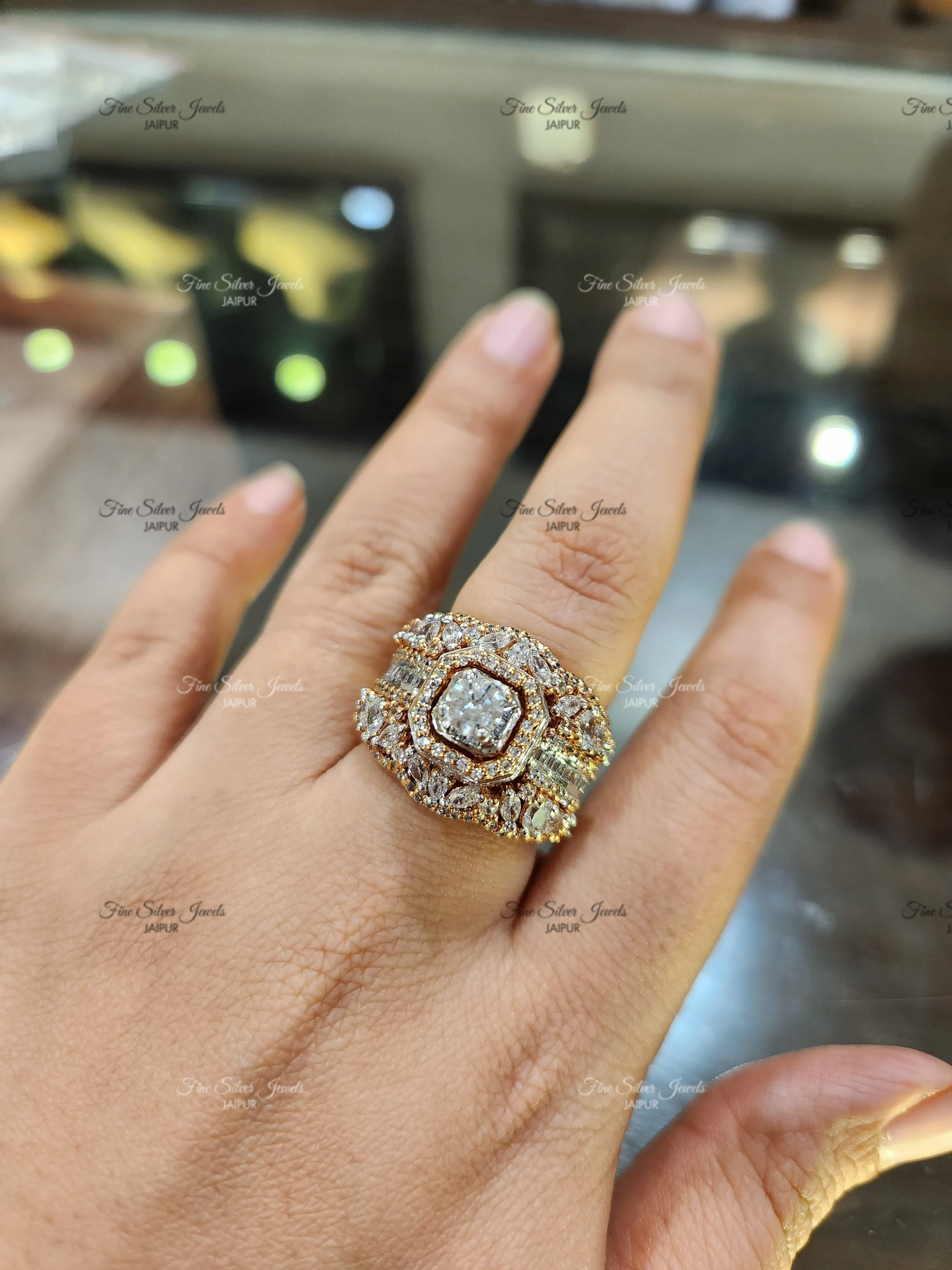 BOLD & BEAUTIFUL RING