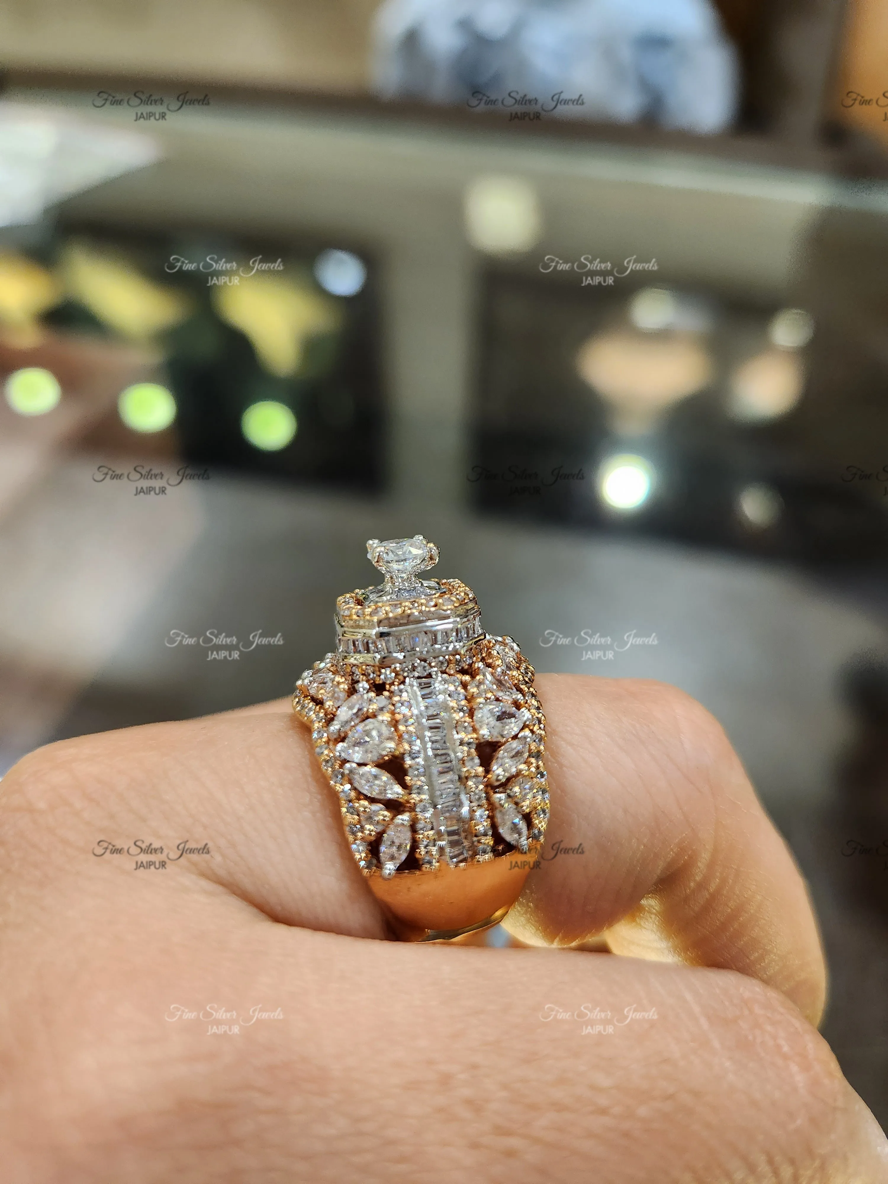 BOLD & BEAUTIFUL RING