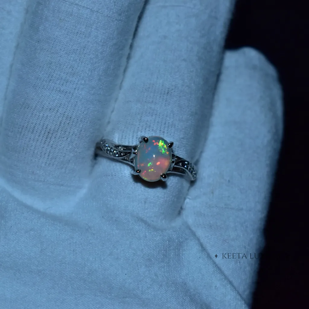 Glimmering Charm - Opal Nature Ring