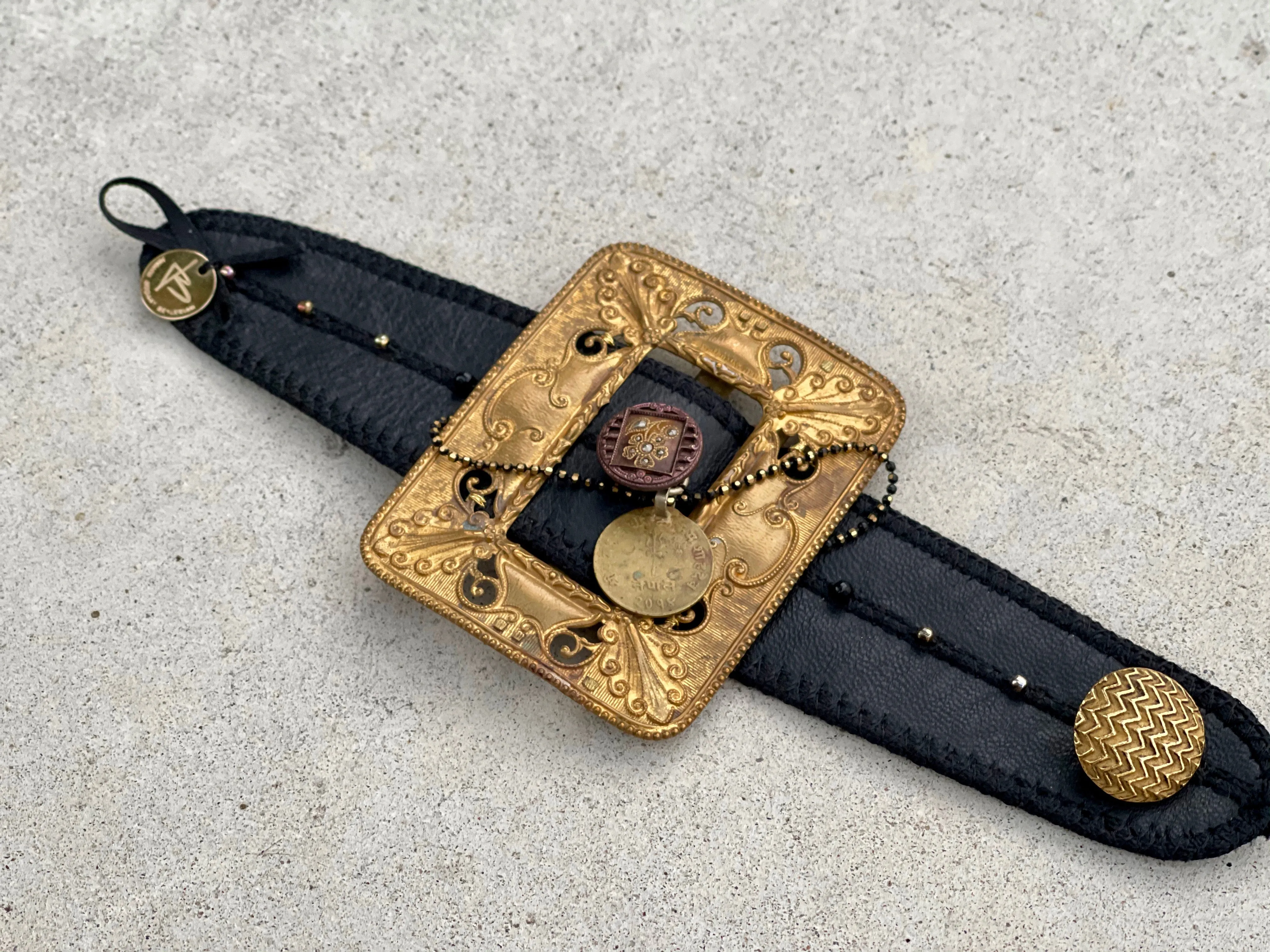 Klimt Golden Vibe