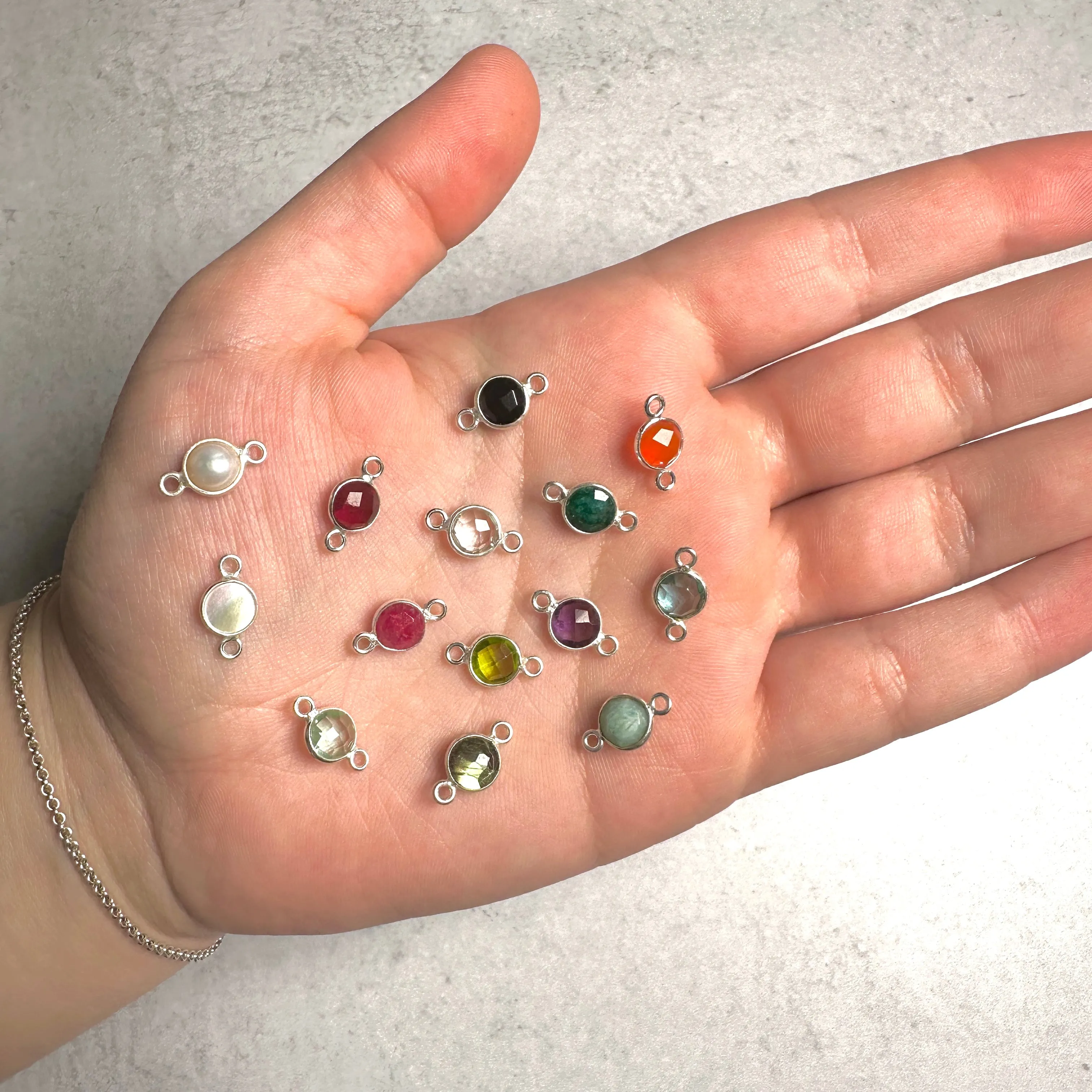 Small Round Channel Set Clear Quartz Connector