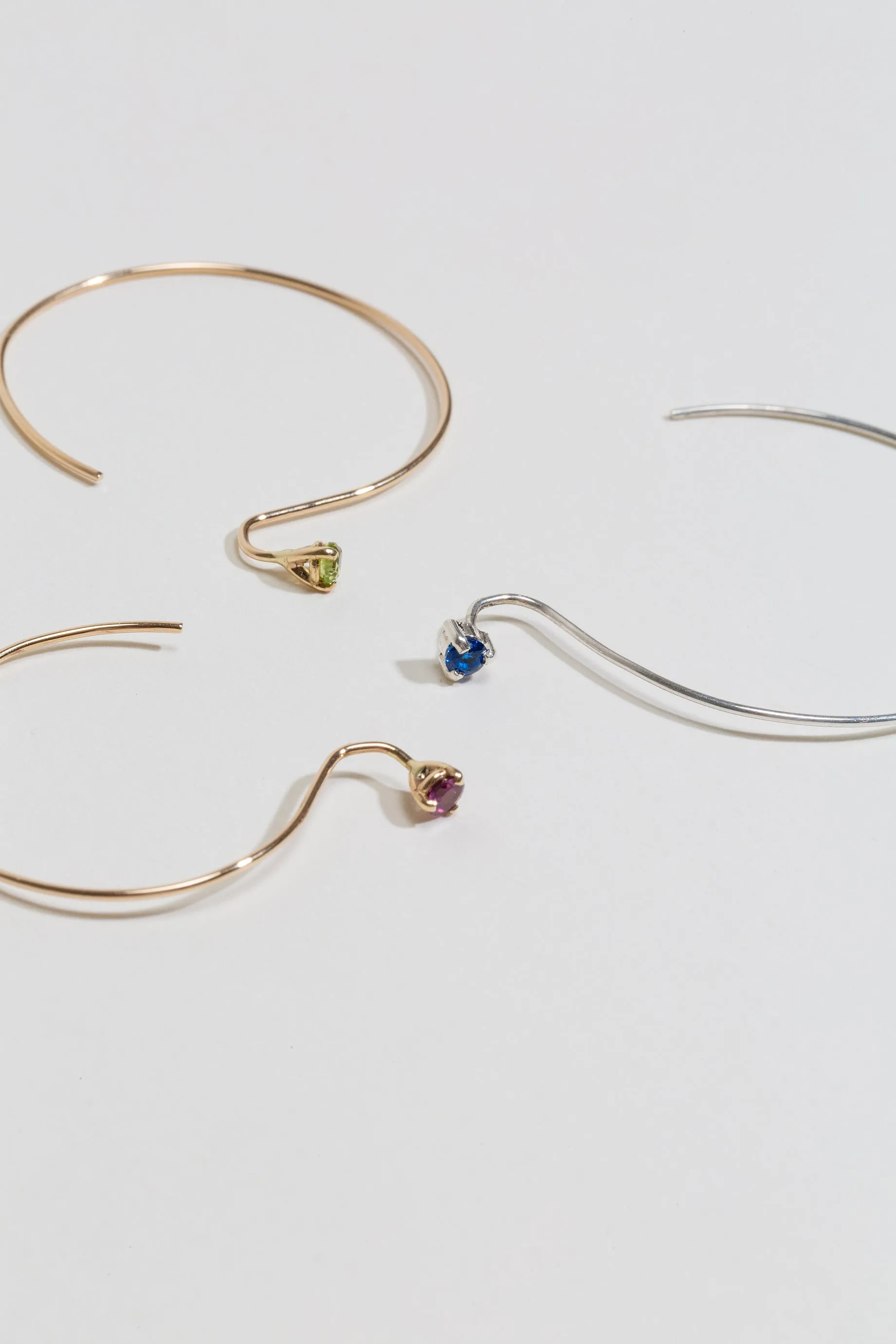 Threader Hoop Earrings - Medium