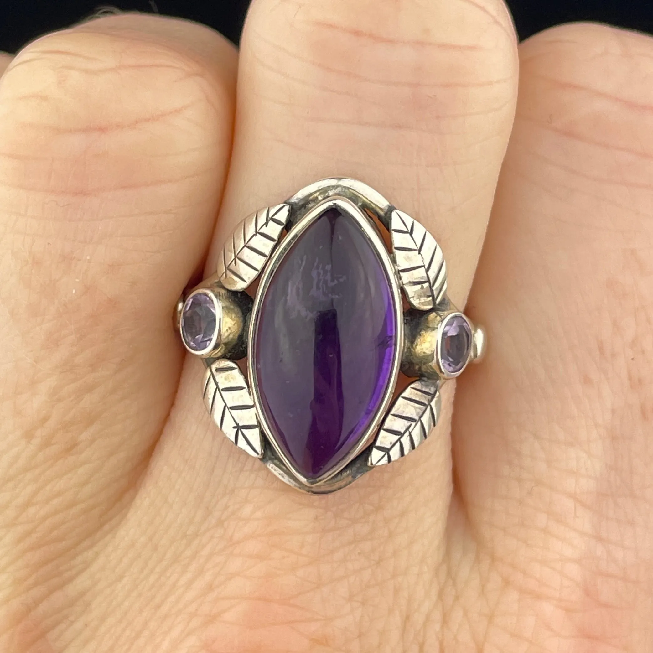 Vintage Silver Leaf Amethyst Cabochon Arts and Crafts Style Ring, Sz 7 3/4